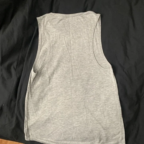 Workout tank - Picture 2 of 2